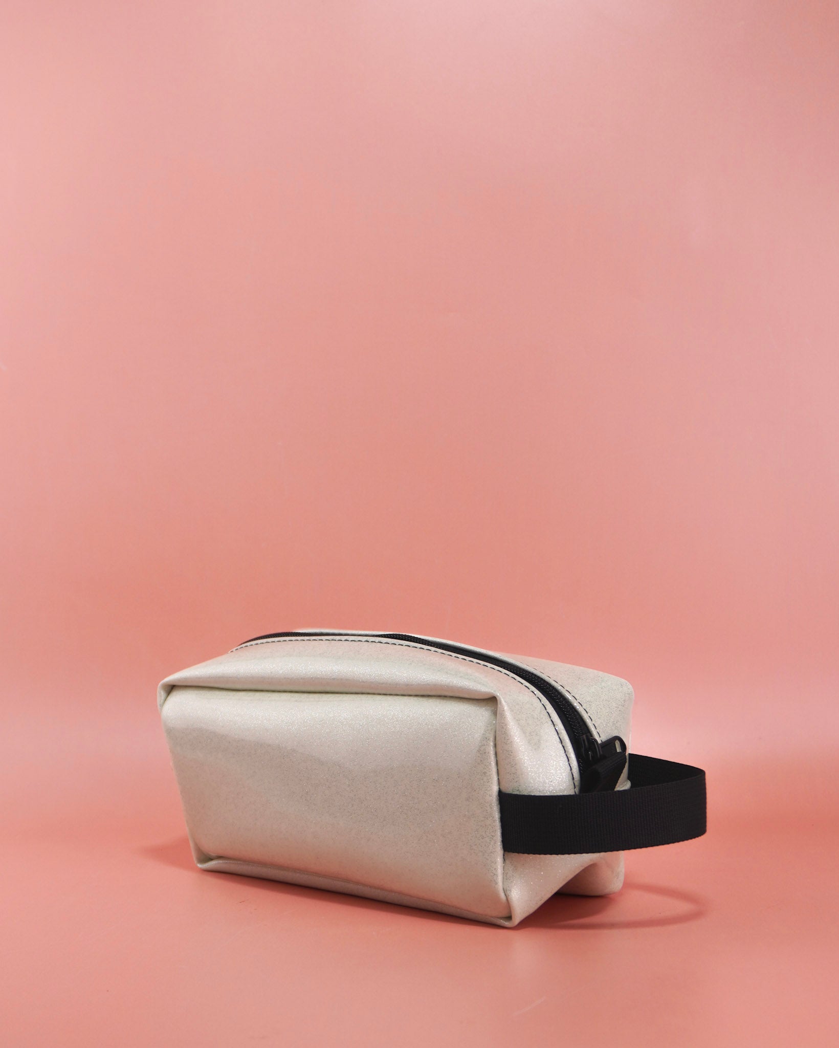 Dopp White Sparkle Pouch